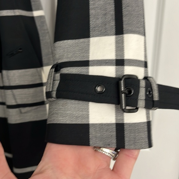 Michael Kors Double Breasted Belted Trench Coat - Classic! - Picture 5 of 11